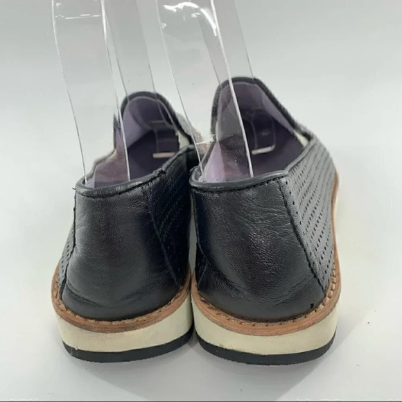 Johnston and Murphy flats sz 6 black laser cut leather flatform loafers academia - Picture 4 of 12